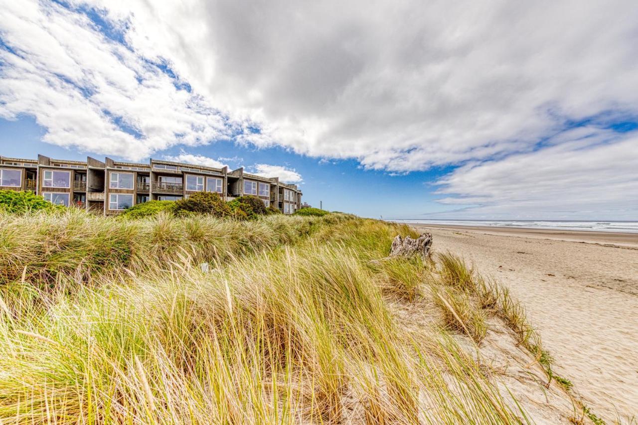 Serenity By The Sea Apartment Rockaway Beach Exterior photo