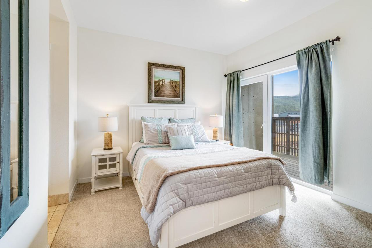 Serenity By The Sea Apartment Rockaway Beach Exterior photo